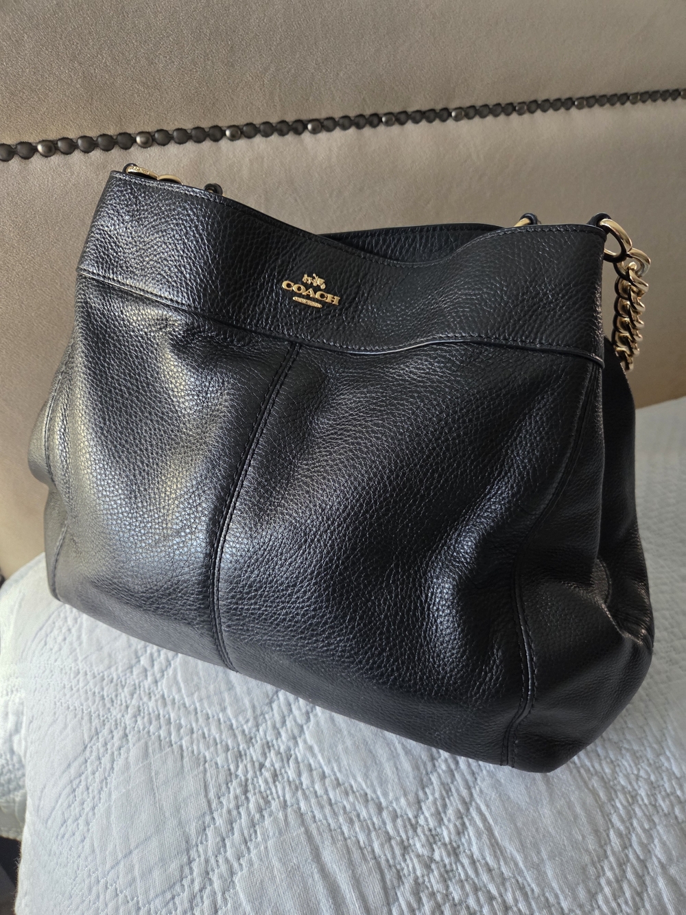 COACH Lexy Black Pebbled Leather Shoulder Bag with Gold Chain - Picture 2 of 8